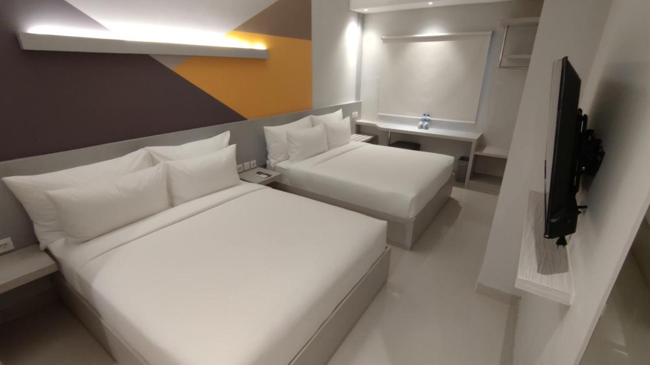 Kamar Quadruple