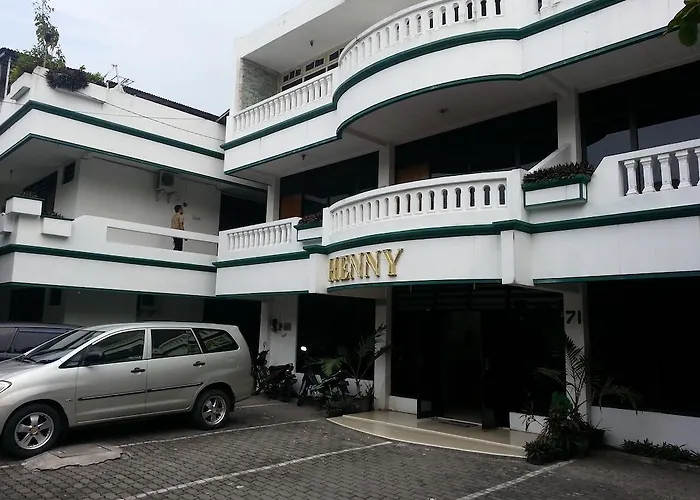 Henny Executive Homestay Surabaya